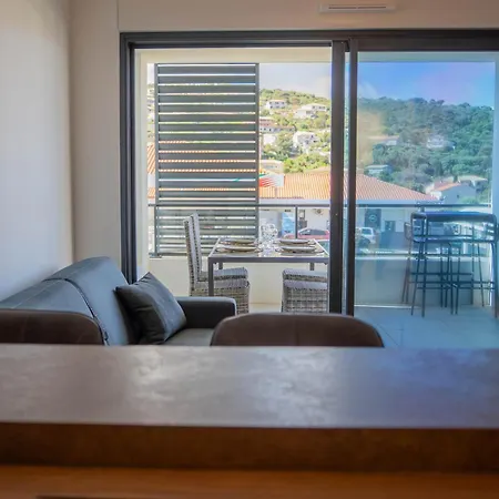 T2 Proche Centre Et Terrasse Apartment Propriano (Corsica)