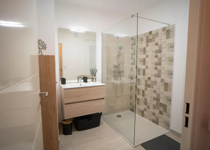 T2 Proche Centre Et Terrasse Lejlighed *